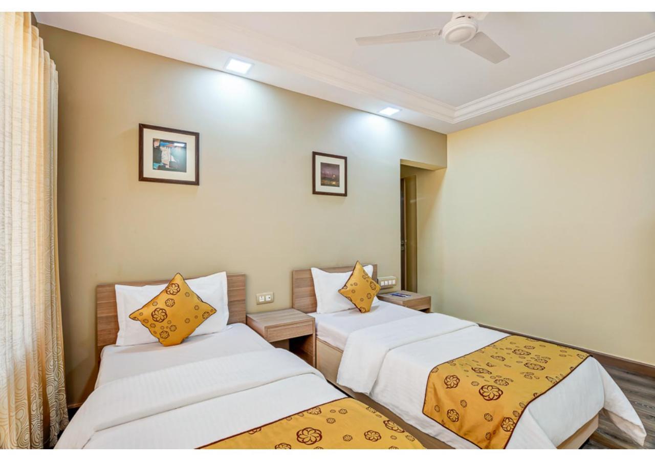 Ashok Deluxe Apartments, Marol Andheri East Мумбаи Экстерьер фото