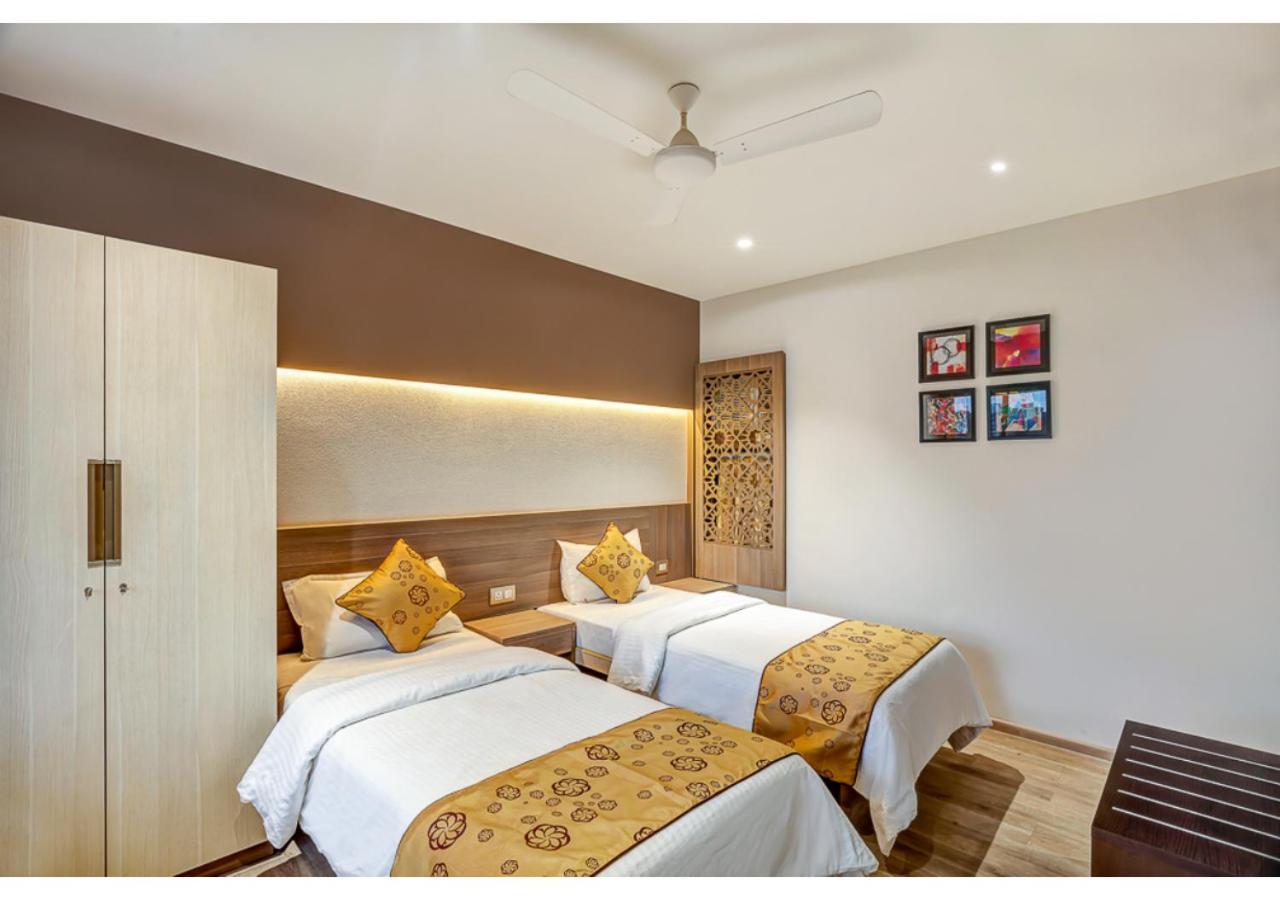 Ashok Deluxe Apartments, Marol Andheri East Мумбаи Экстерьер фото
