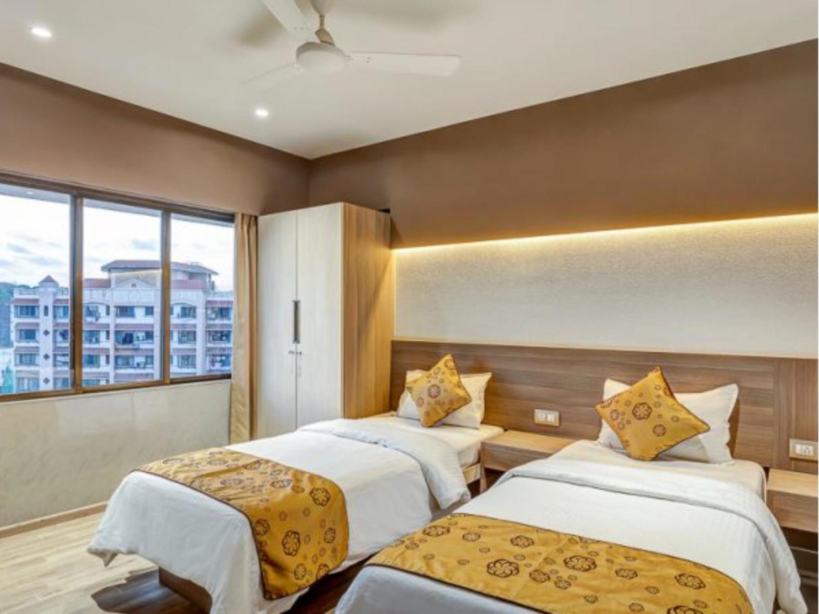 Ashok Deluxe Apartments, Marol Andheri East Мумбаи Экстерьер фото
